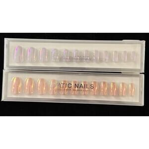 Lot 2 Static Nails Pop On Reusable Manicures Coffin Round Holographic Peach